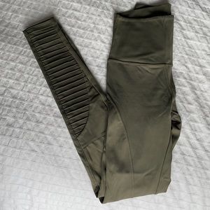 NWOT Olive Green Tavi Noir Leggings